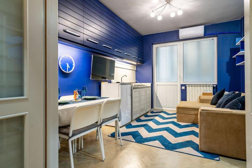 Modern - Central Apartment Букурещ Екстериор снимка